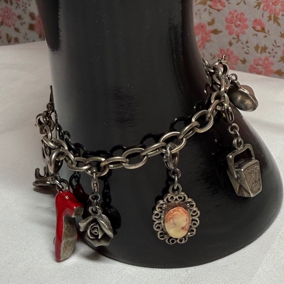 Vintage Charm Bracelet - Picture 4 of 9